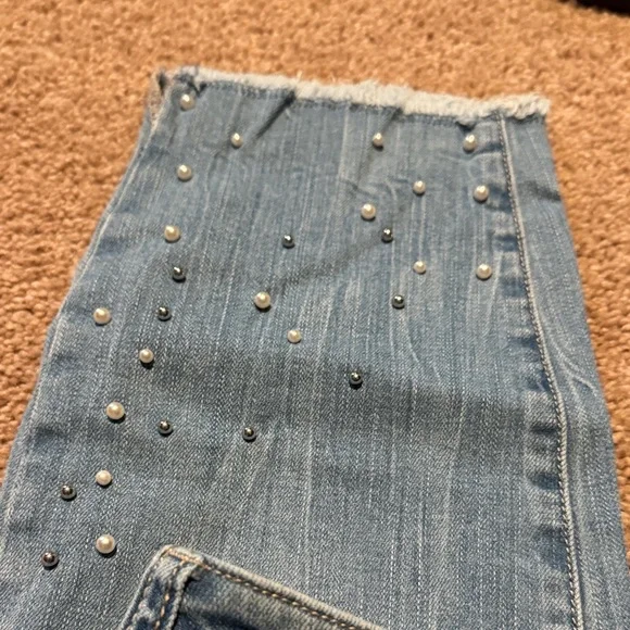 Blue Women's Pearl Detail Capri - Picture 6 of 10